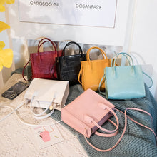 Load image into Gallery viewer, 2020 Fashion Trend Women Crocodile Pattern Crossbody Handbags

